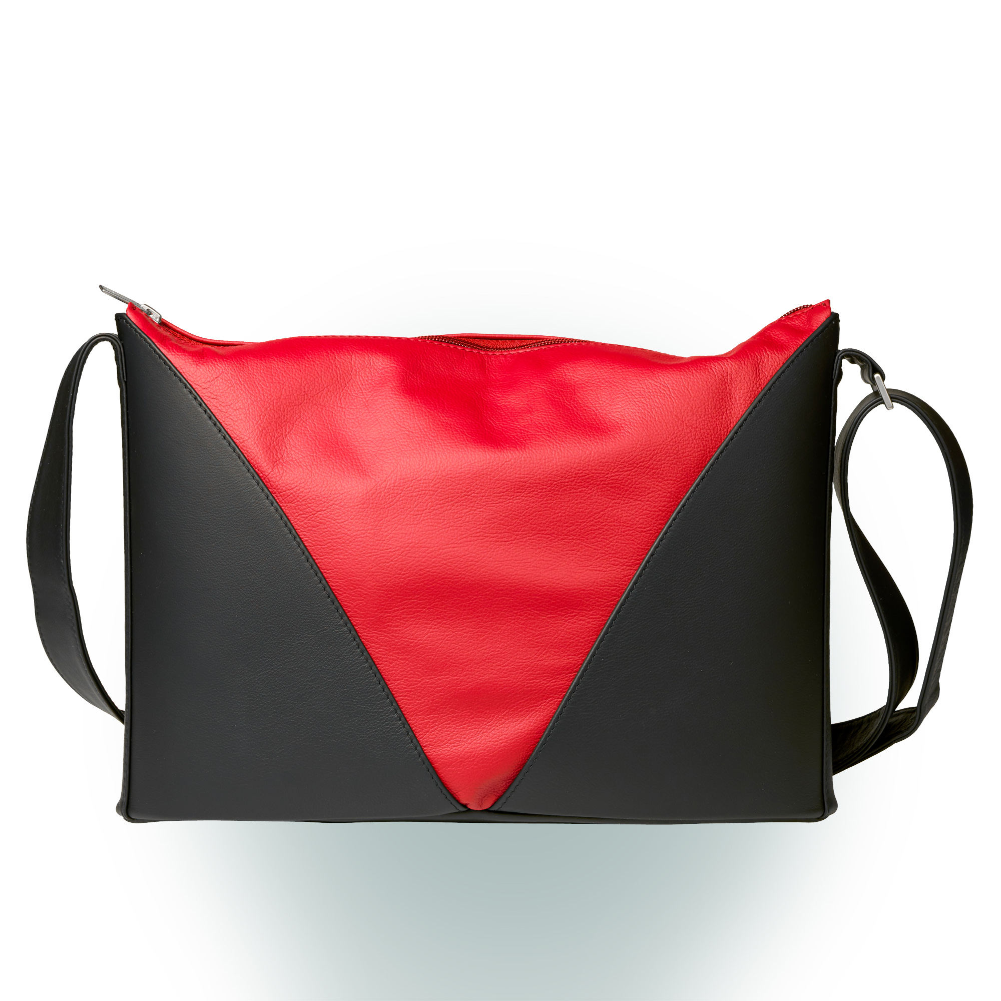 Olbrish Handtasche Akkordeon, Nappaleder Schwarz-Rot, Ansicht bei ausgestopfter Tasche