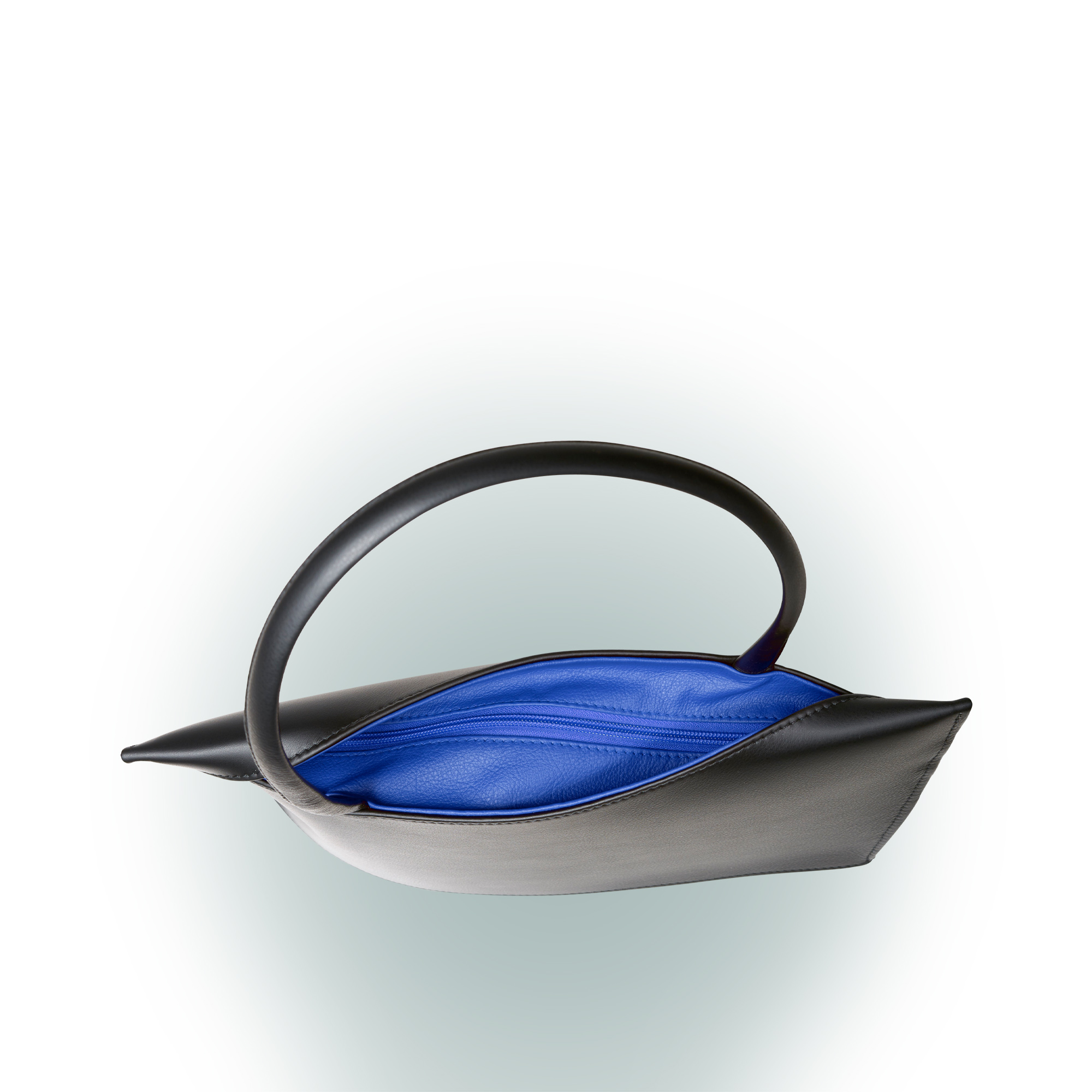 Olbrish Handtasche Wave, Nappaleder Schwarz-Azurblau, Größe M, Detailansicht Reißverschluss