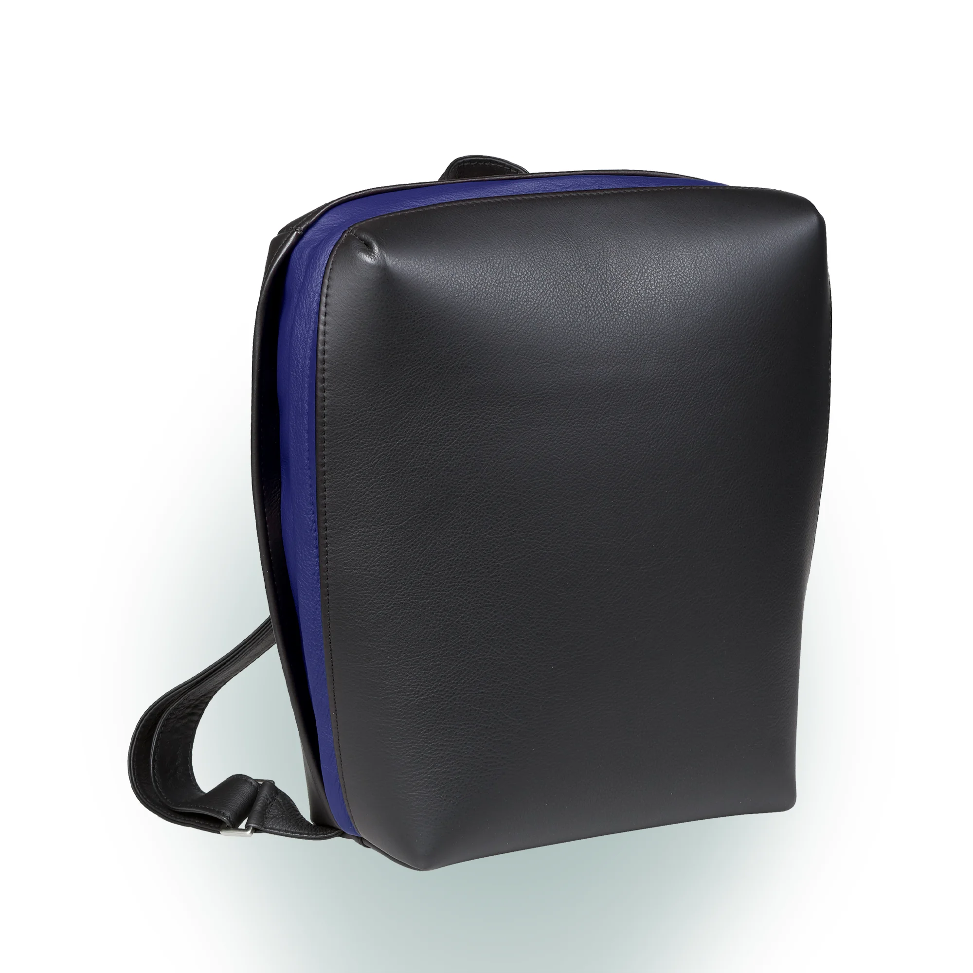 Olbrish Rucksack Jetback, Nappaleder Schwarz-Royalblau, Größe M, Vorderwand-schräg