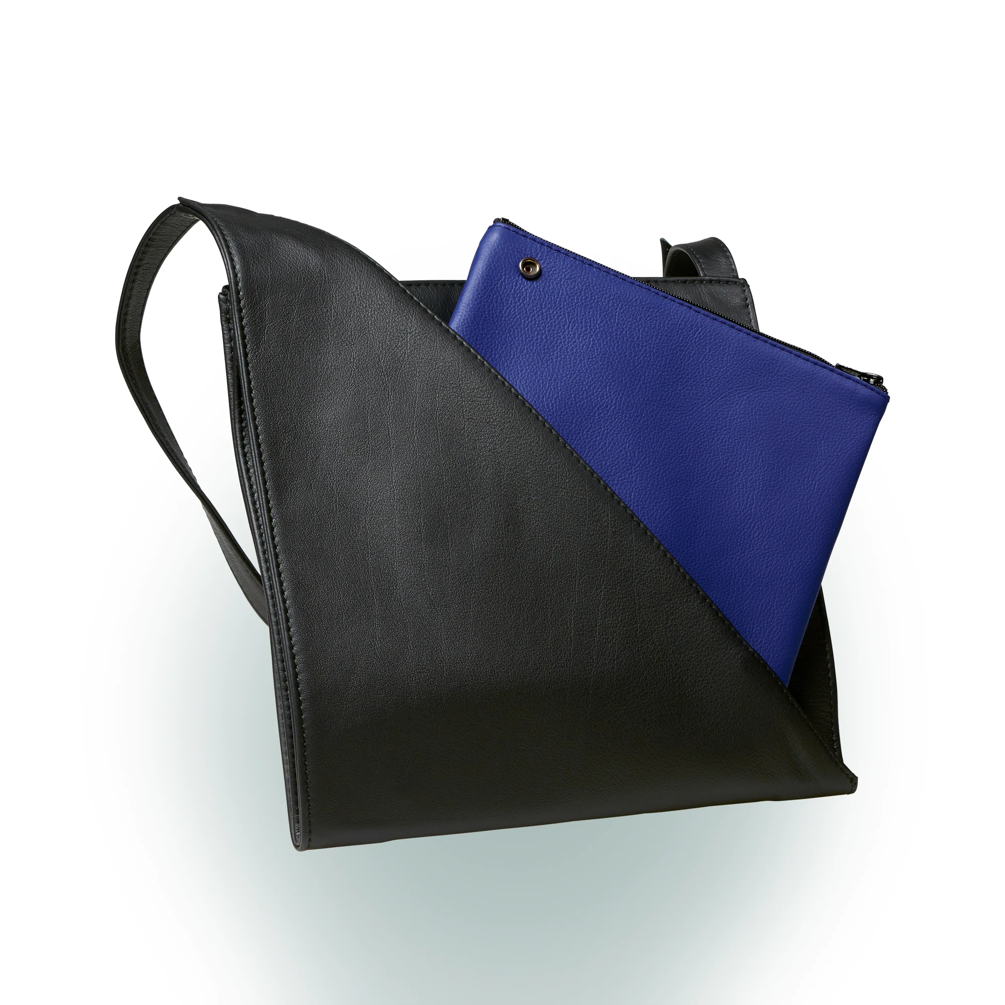 Olbrish Handtasche Genua, Nappaleder Schwarz-Royalblau, Größe M, Detailansicht