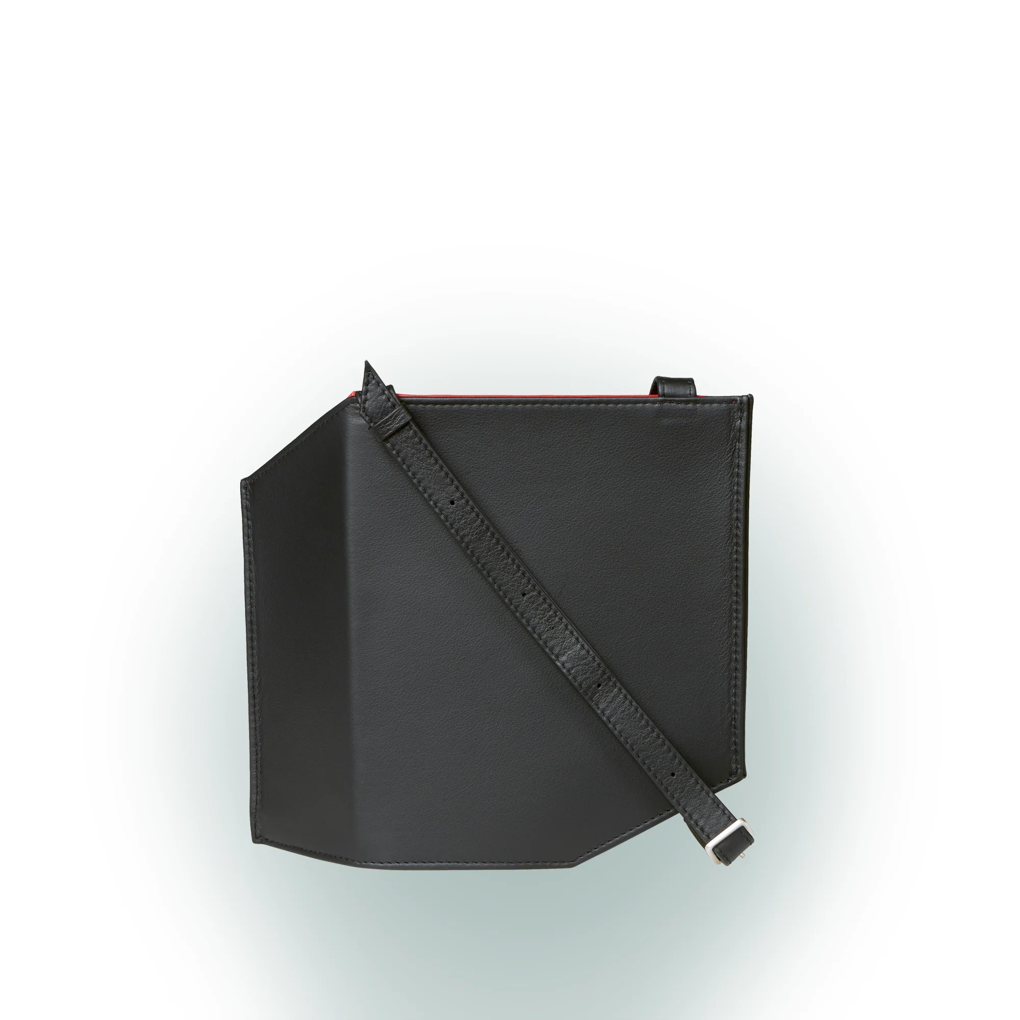Olbrish Handtasche Kubus, Nappaleder Schwarz-Rot, Größe S, Rückwand
