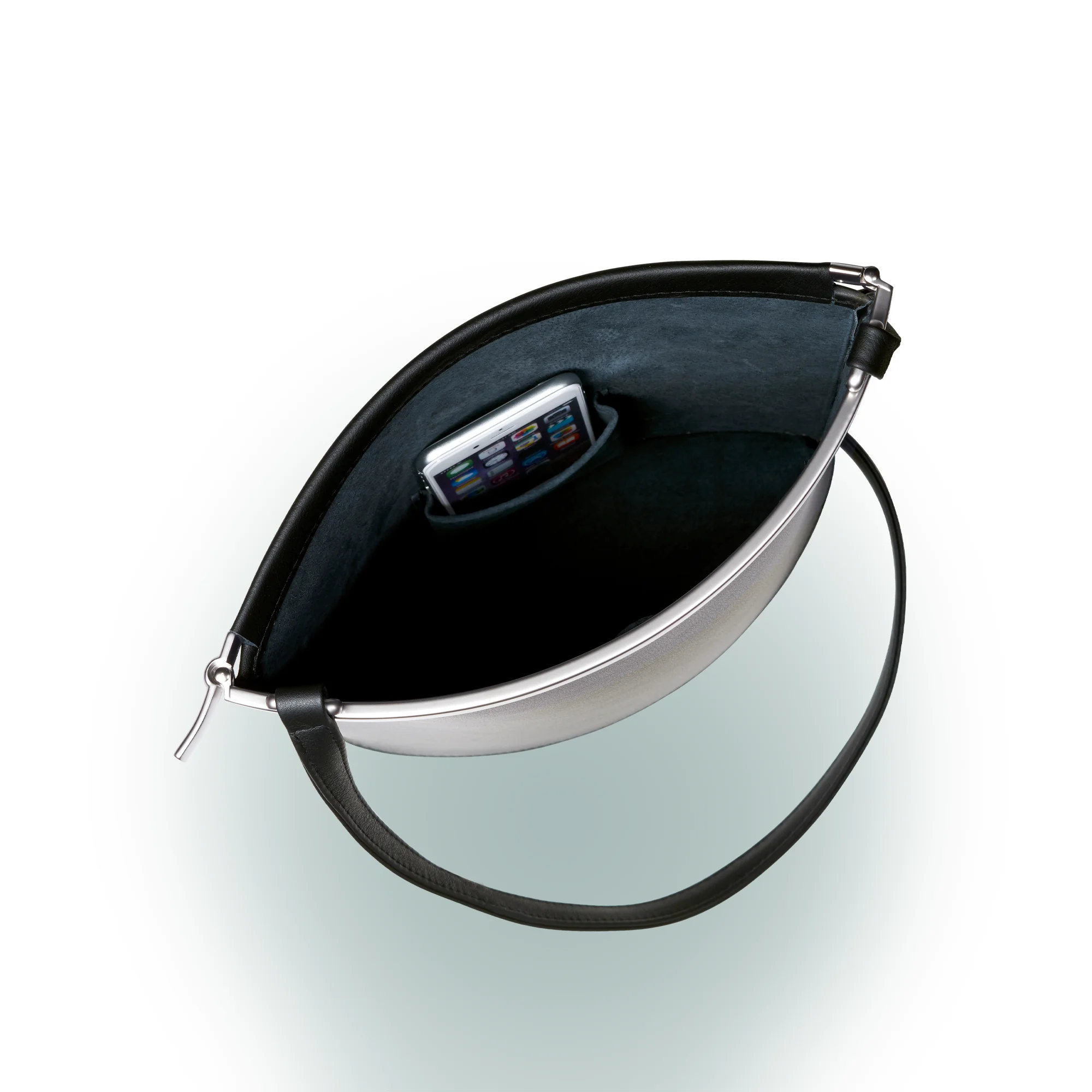 Olbrish Handtasche Arcade, Nappaleder Schwarz, Größe M, Innenleben