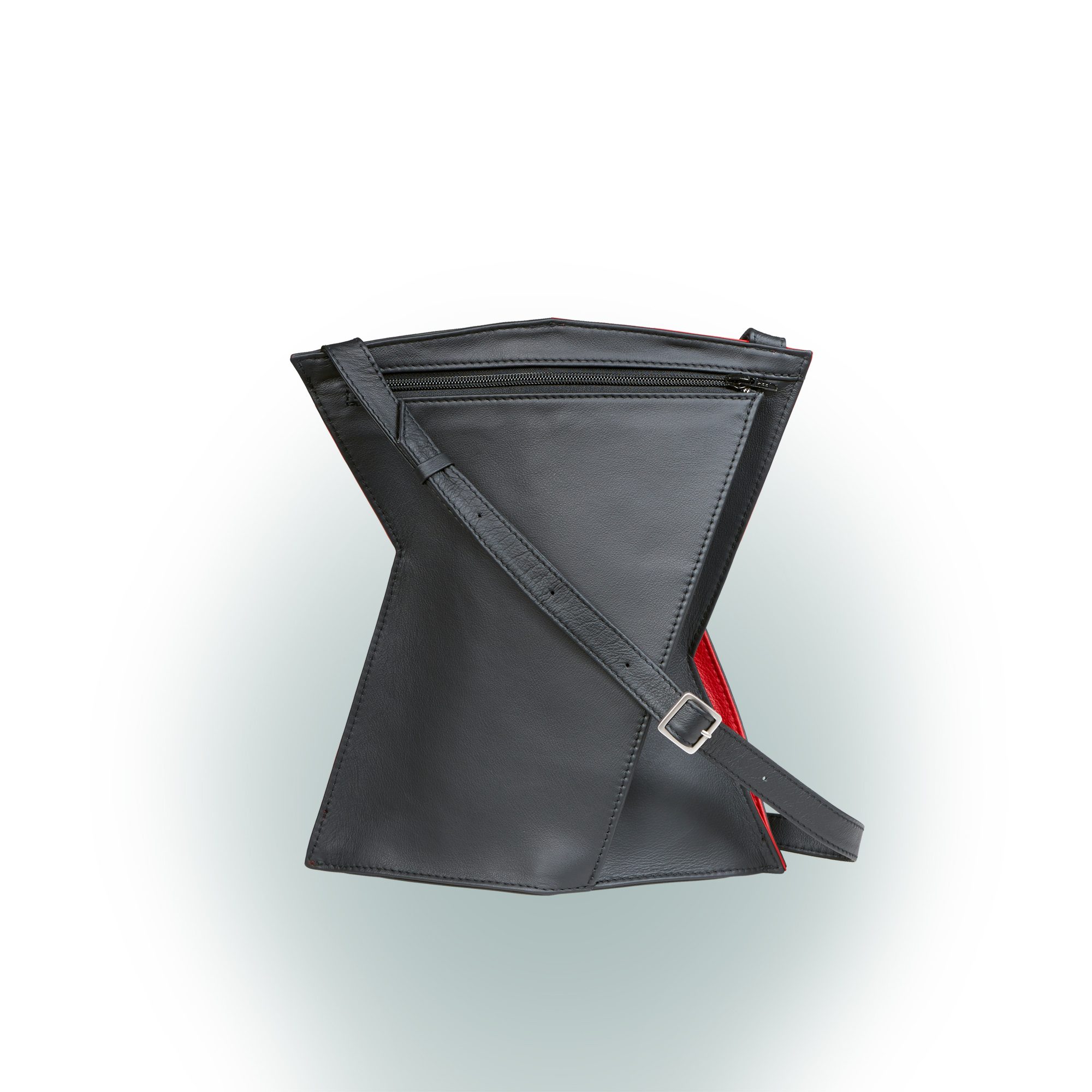 Olbrish Handtasche Generation X, Nappaleder Schwarz-Rot, Größe M, Rückwand